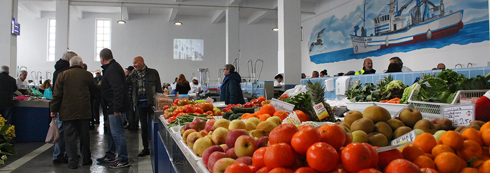 Mercado do Rio Azul abriu portas a 31 de janeiro