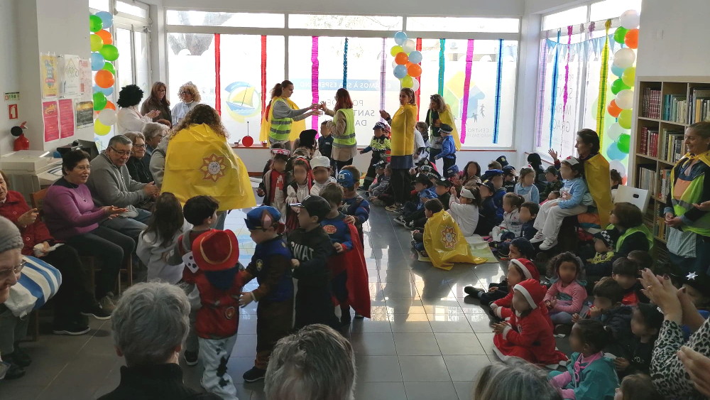 Centro Comunitário: Carnaval celebrado num encontro de gerações