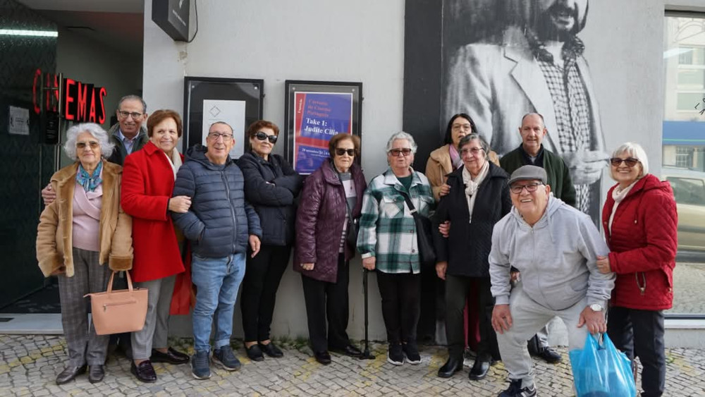 Utentes do Centro Comunitário visitam Casa das Imagens Lauro António 