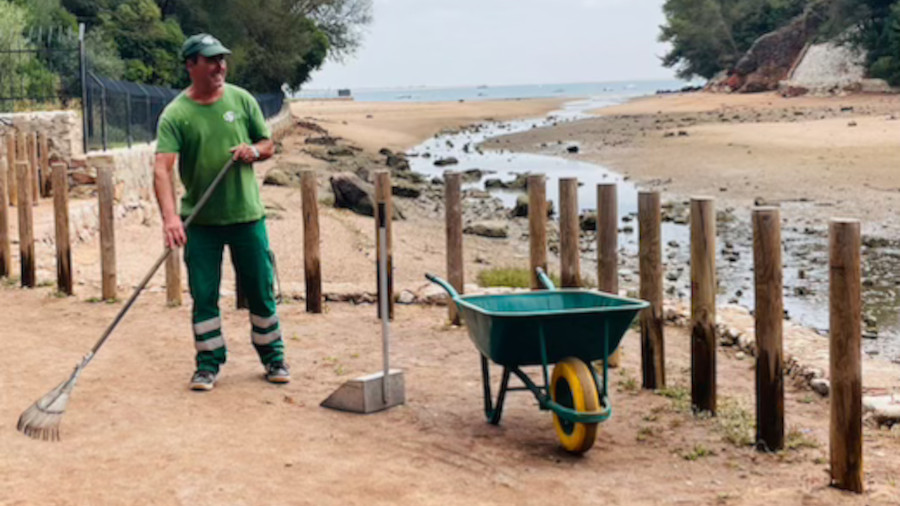 Onde o Mar Sussura e a Serra Abraça, o Guardião da Comenda