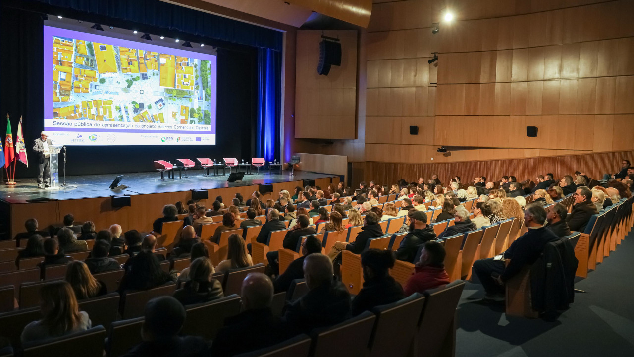 Bairro Setúbal Digital moderniza e impulsiona comércio local