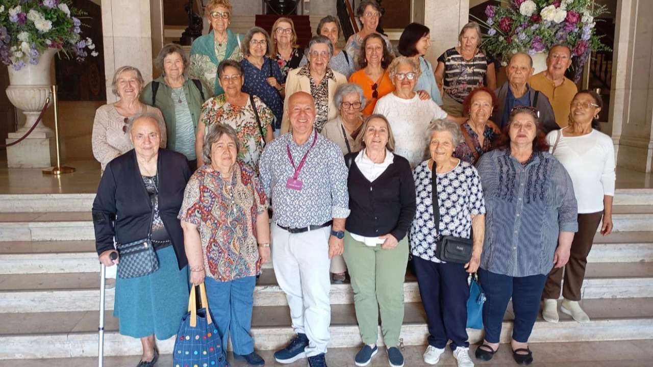 Utentes do Centro Comunitário em visita aos Paços do Concelho